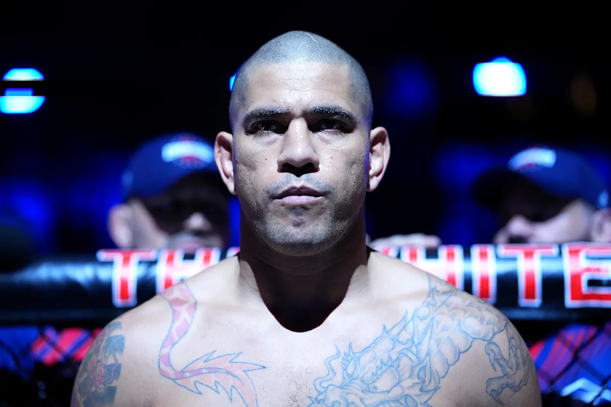Alex Pereira greift Cyril Jean und den „feigen“ Schiedsrichter Herb Dean wegen illegaler Schläge bei UFC Freedom 250 an
