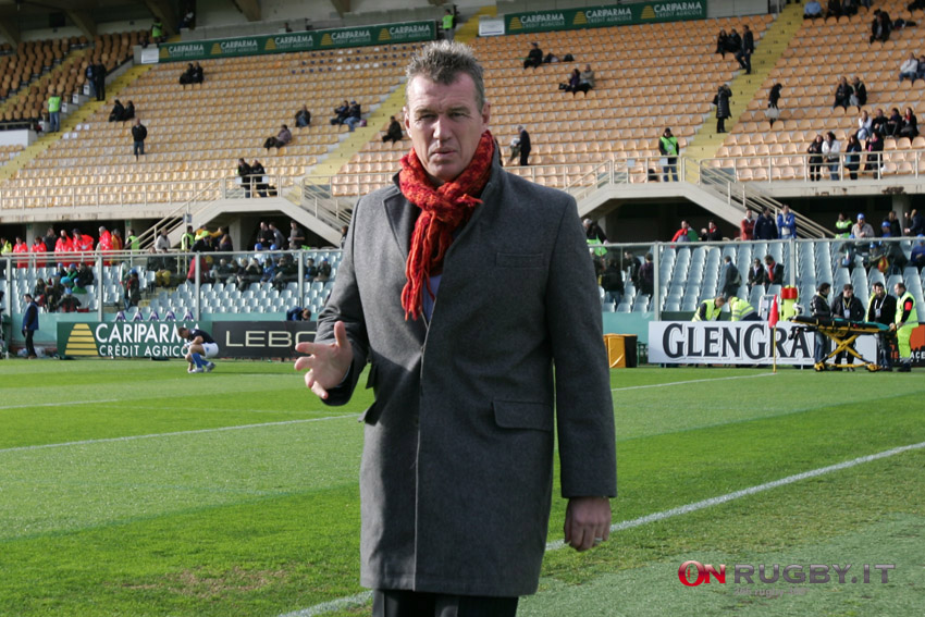 All Blacks, Kirwan: „Es gibt kein Geld, um ausländische Spieler wie Gibson Park und Plummer zu halten“