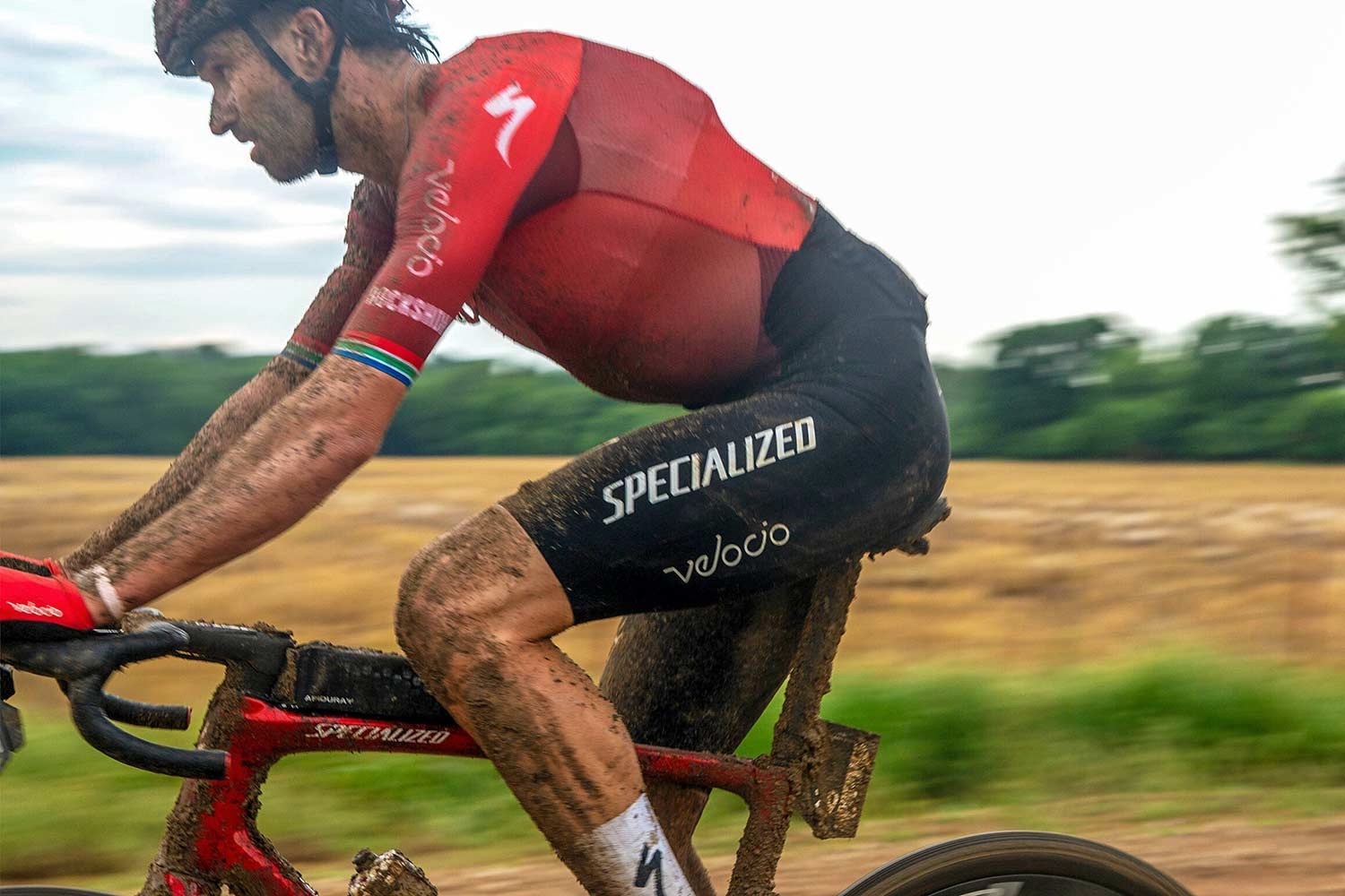 Matt Beers using the Apidura Aero Bolt-On Top TYube Module en route to 2nd place at last week's Unbound 200. (All photo/Apidura unless otherwise noted)