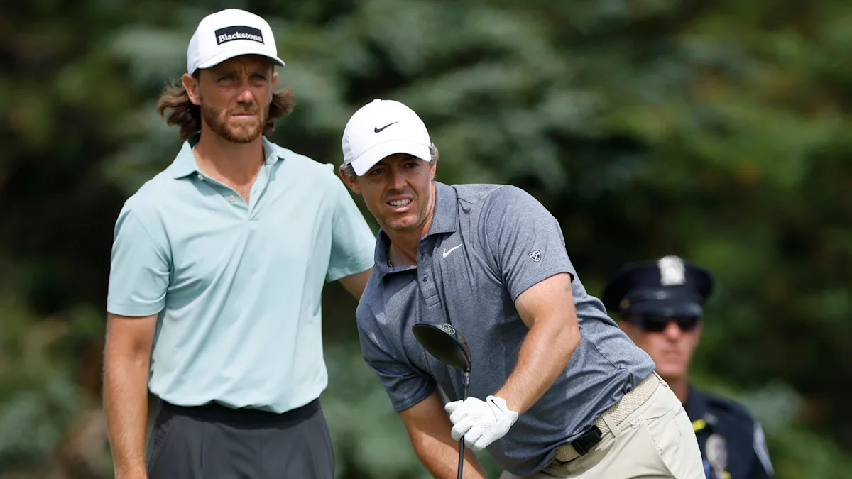 Clark dominiert die US Open, während der Wind McIlroy und Scheffler behindert