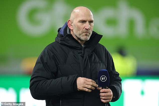 Berichten zufolge wird Lawrence Dallaglio vorgeworfen, trotz Pleite zu viel für einen verschwenderischen Lebensstil ausgegeben zu haben