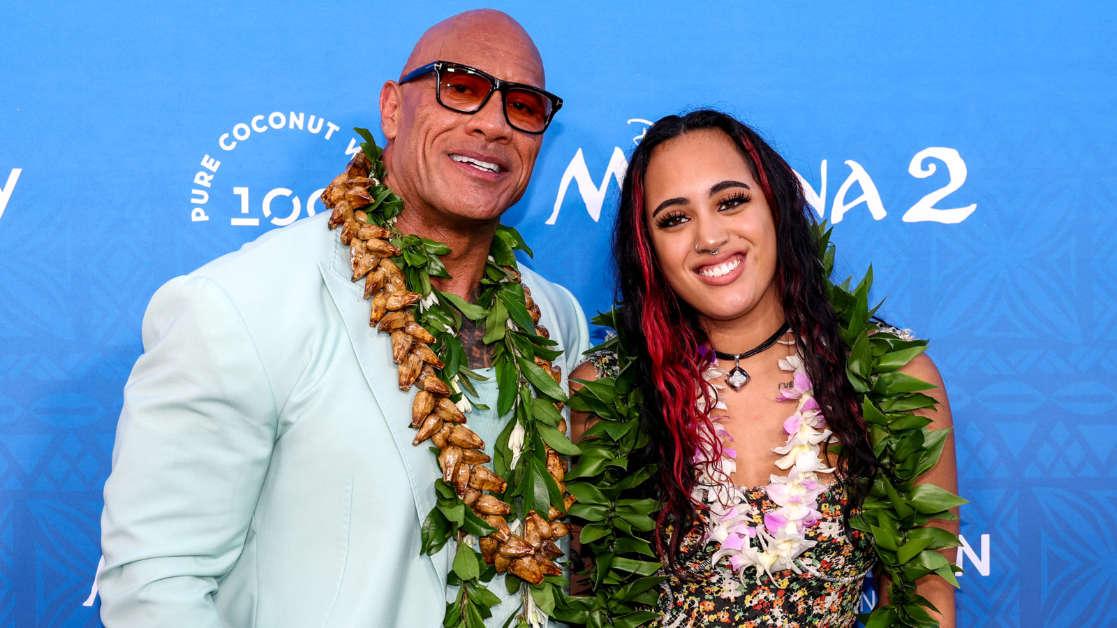 Der ehemalige WWE-Star Simone Johnson sagt, dass ihre Mutter (und Chefin) eine große Rolle für den Erfolg von The Rock spielt