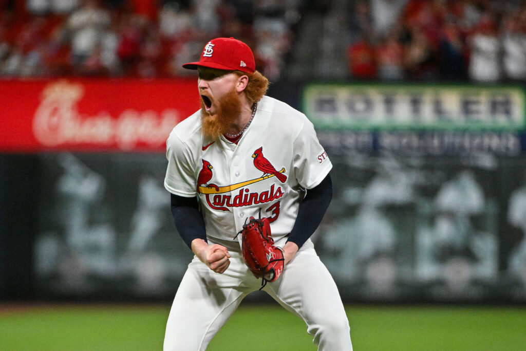 Dustin May stockt seinen Free-Agent-Bestand auf