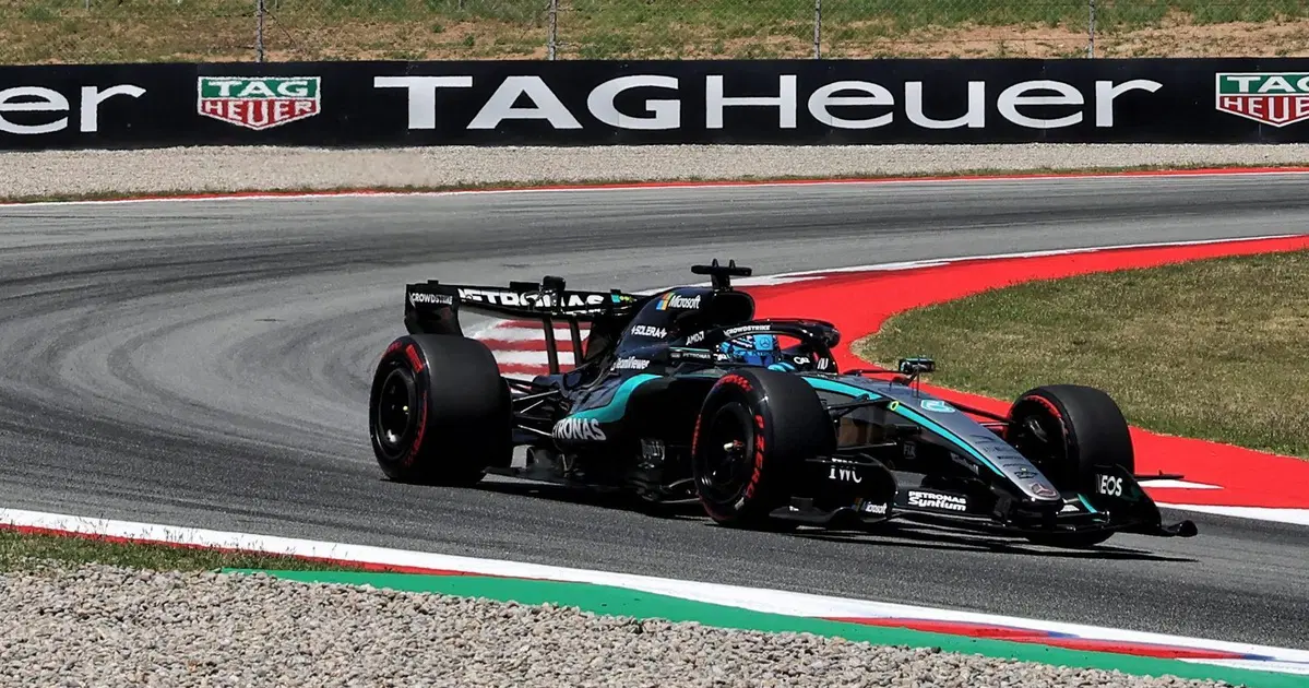 George Russell überlebt Lewis Hamiltons Befürchtungen vor einem Rückschlag auf die Barcelona-Pole