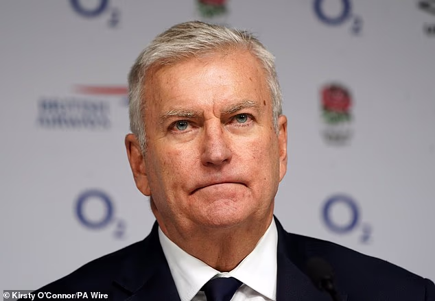 Das Eingeständnis des RFU-Chefs Bill Sweeney (im Bild), dass er noch nicht einmal mit Andy Farrell gesprochen hat, ist erstaunlich.