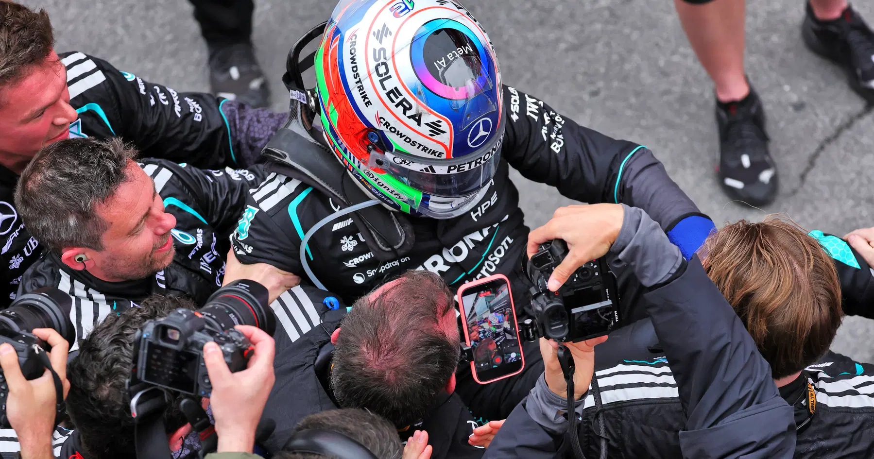 Kimi Antonelli bringt George Russells Angst vor Toto Wolff zum Ausdruck