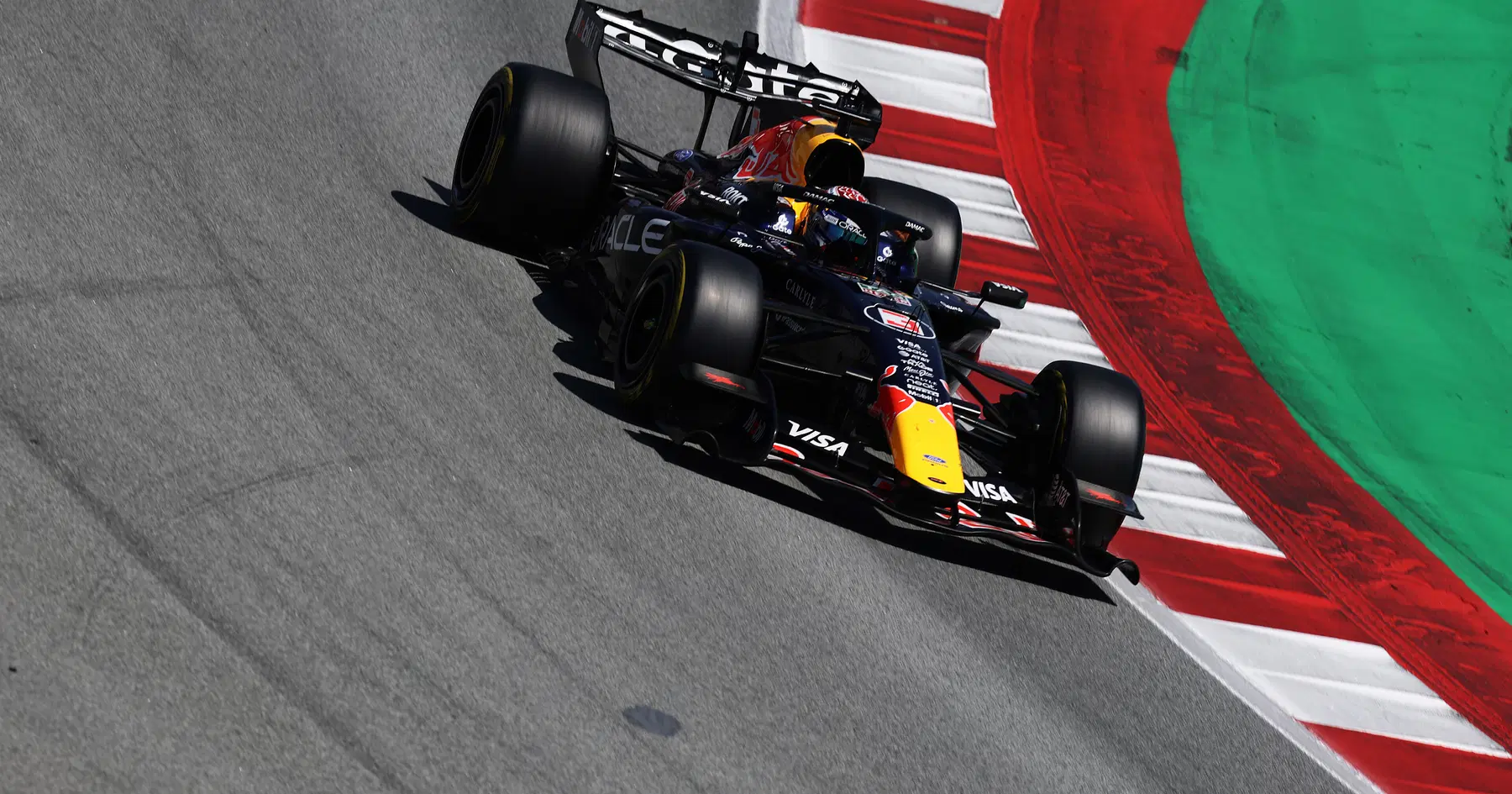 Red Bull hat behauptet, dass es intern „kämpft“, da Max Verstappen weiterhin frustriert ist