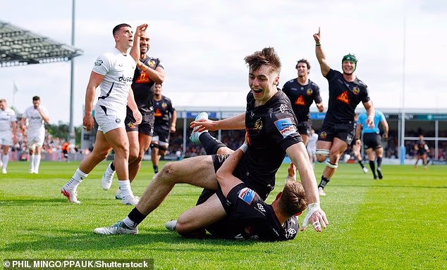Campbell-Riddle landete beim beeindruckenden 35:12-Sieg von Exeter gegen Bath am Sonntag