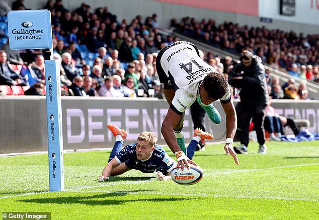 Das Wochenende zeigte nur die Gefahr, dass der Abstieg zunichte gemacht wird – Noah Calori lief am Sonntag in fünf von 13 Versuchen der Saracens bei Sale und erzielte einen 85-19-Sieg