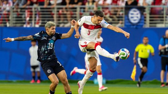 TST-Fotos: Paraguay besiegt Türkiye mit 1:0 im Levi-Stadion