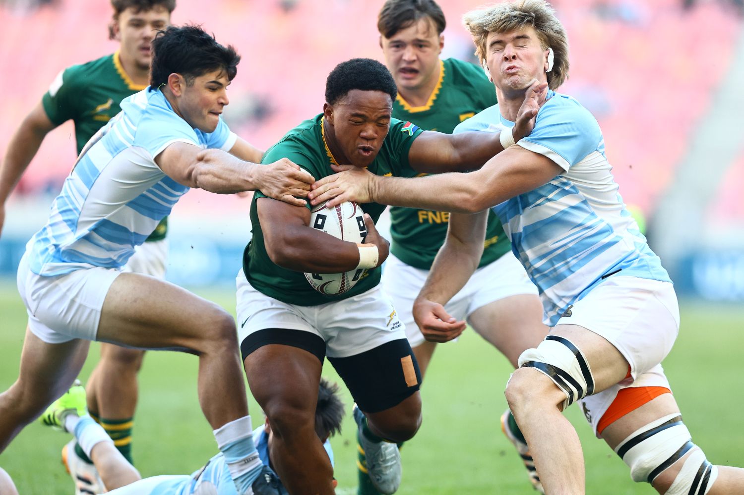 Trainingsausrüstung mit dem Namen SA U20 nach Bok-Einberufungen