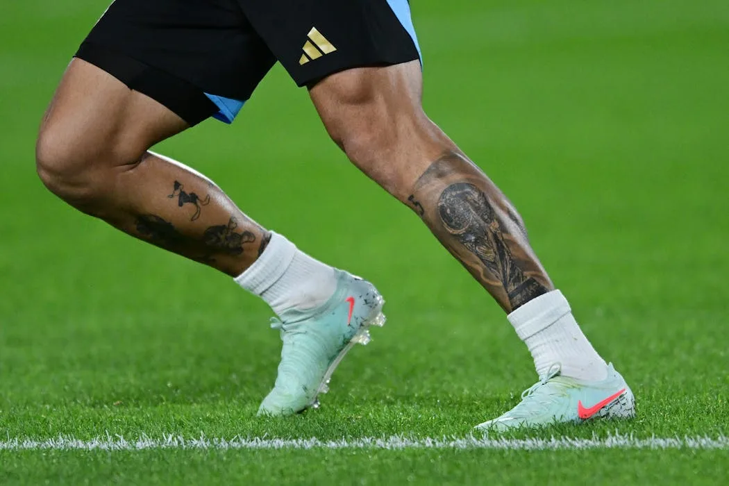 Was sagen die Tattoos von WM-Spielern über ihre Liebe, ihr Leben und ihre religiösen Überzeugungen aus?