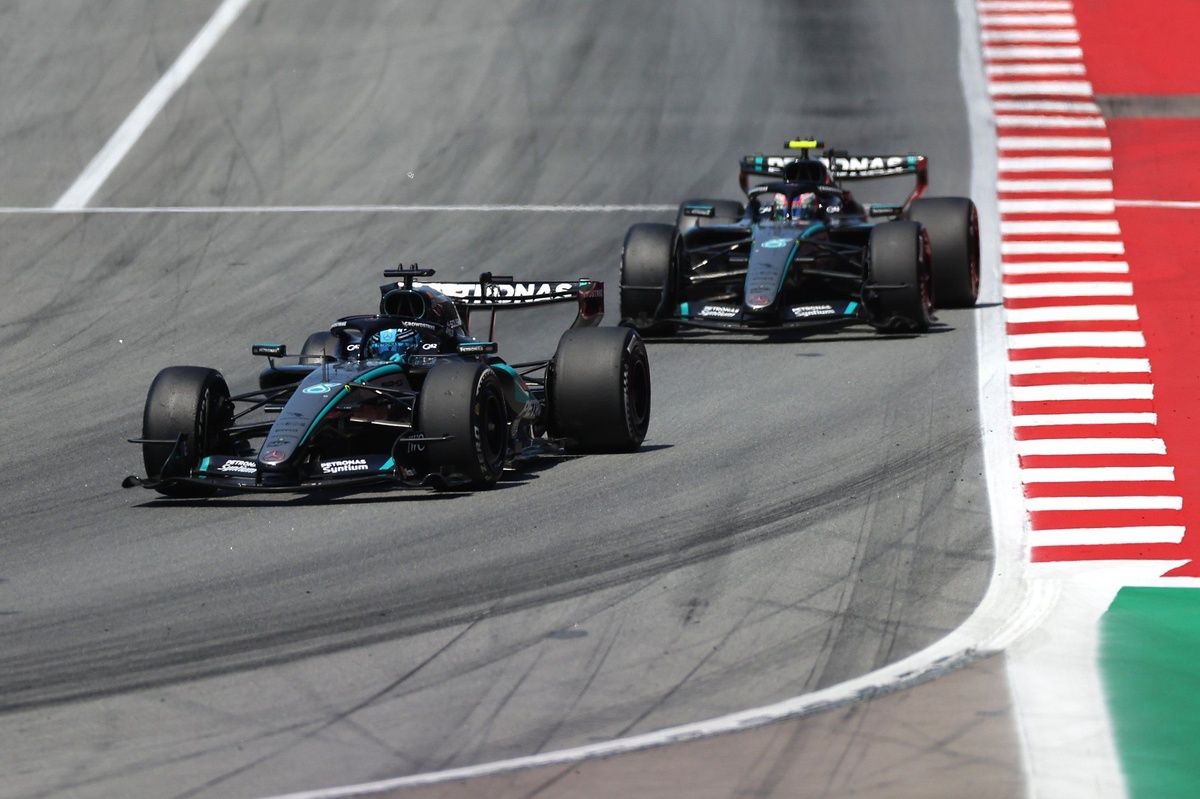 Wird Mercedes jetzt mit Hamilton auf der Verfolgungsjagd aufhören, gegen seine Fahrer zu kämpfen?