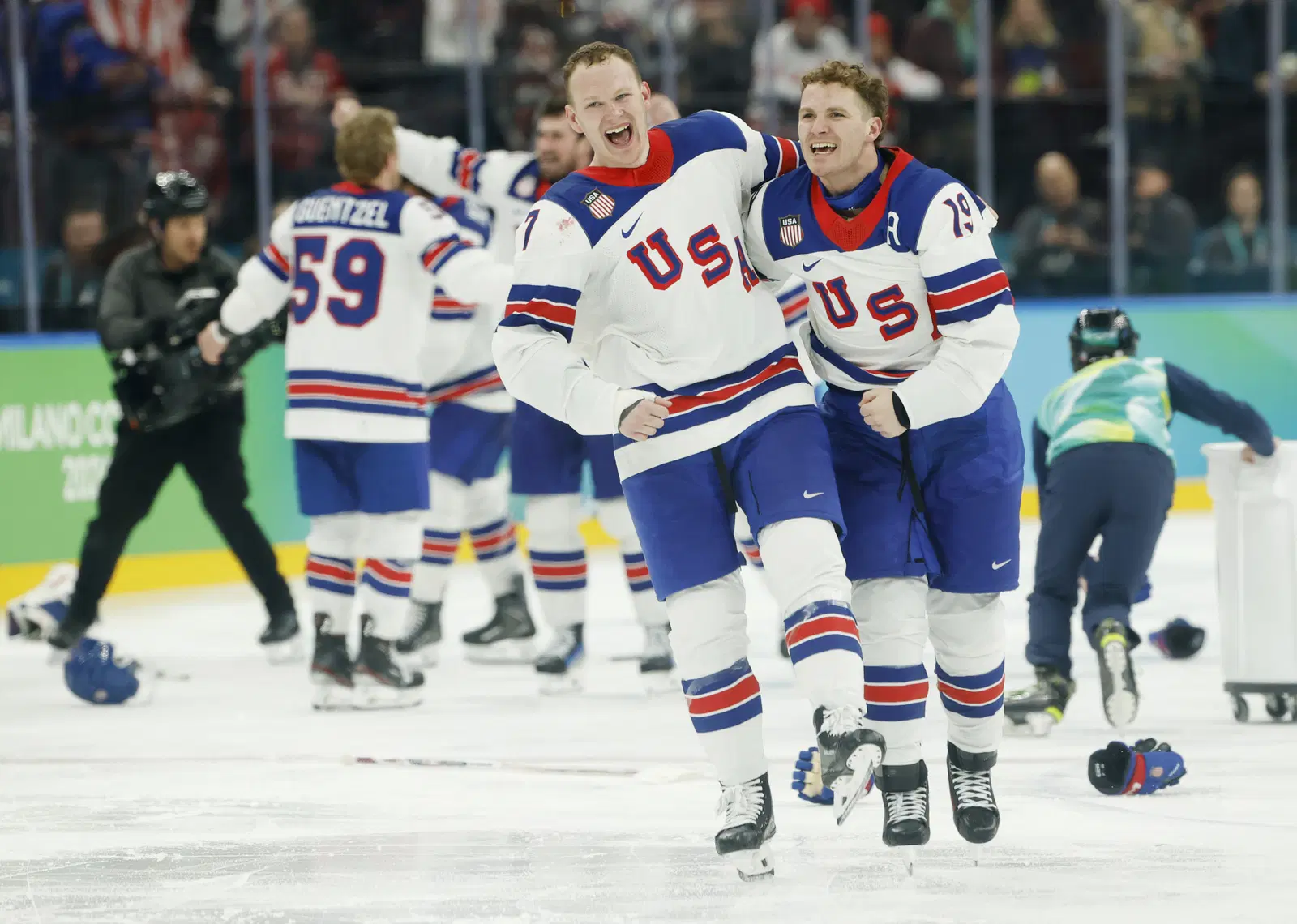 „Für die Liga ist es vorbei“: Die sozialen Medien reagieren auf den Blockbuster-Trade von Brady Tkachuk mit den Panthers