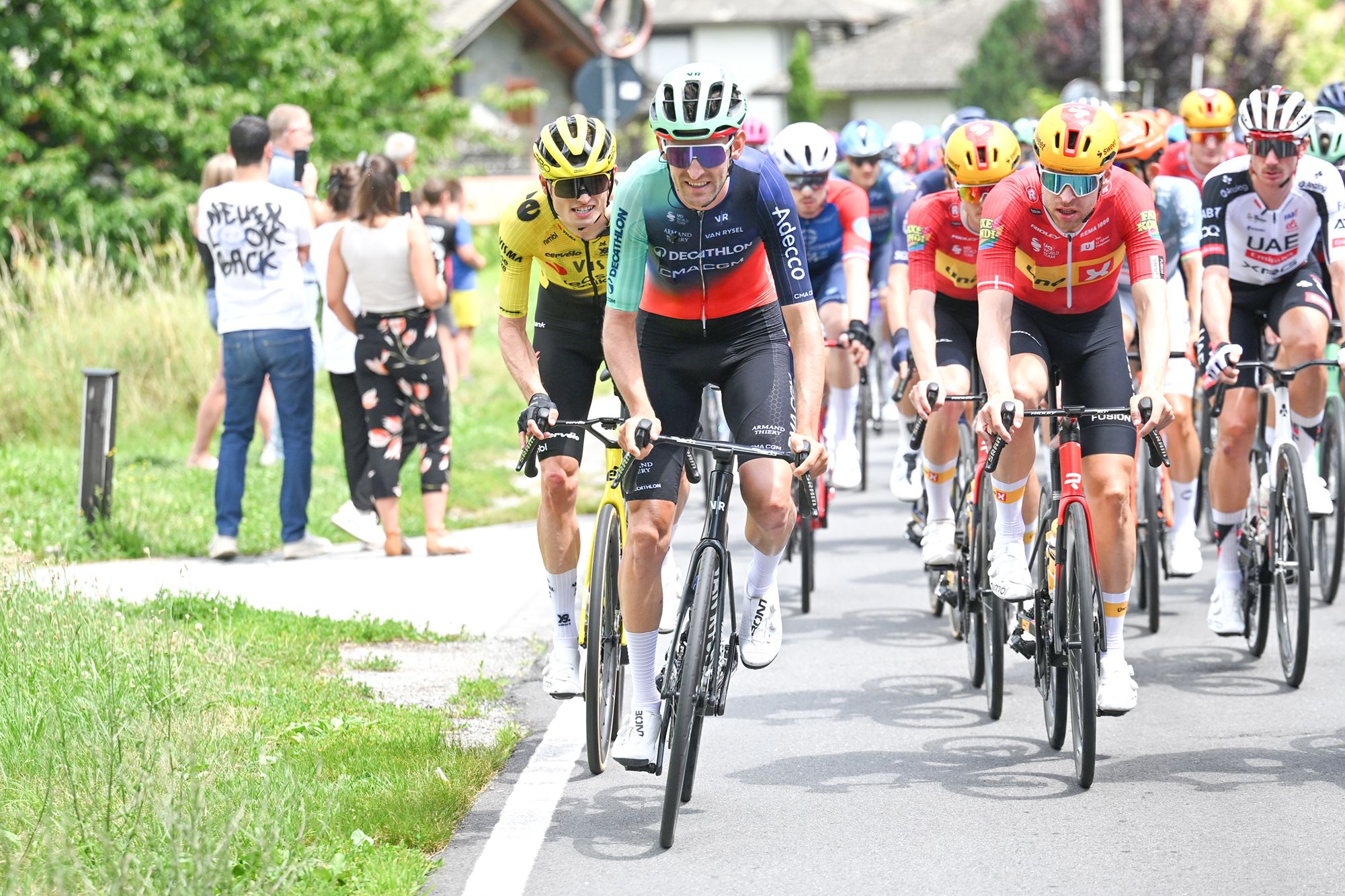 „Ich hoffe, diese Woche am Start der Tour de France zu sein, wenn alles gut läuft“ – Tiesj Benoot gibt endlich sein Decathlon-CMA CGM-Debüt bei der Tour de Suisse
