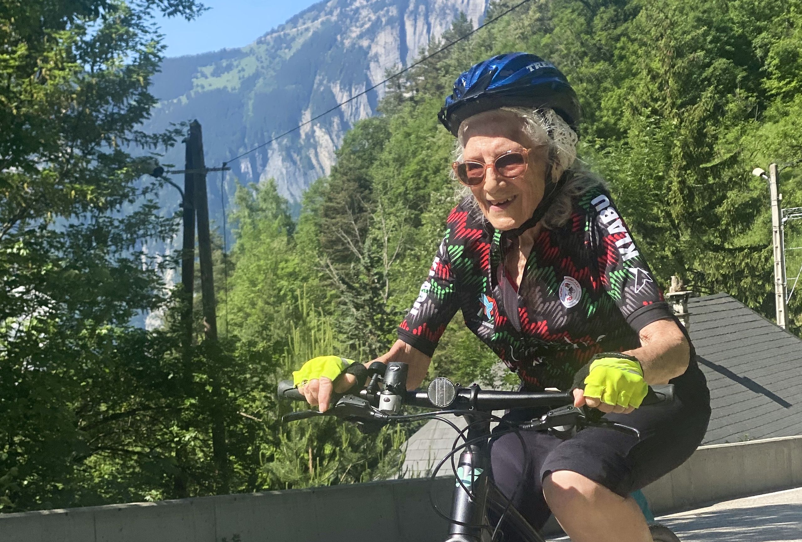 „Meine Freunde halten mich für völlig verrückt“ – 84-Jähriger besteigt Alpe d'Huez für wohltätige Zwecke