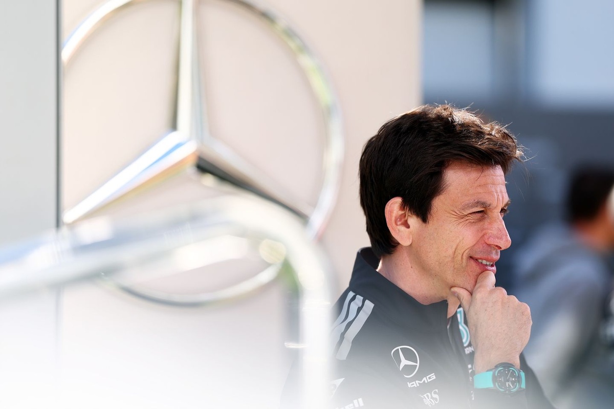 „Wie es sein sollte“ – Mercedes unterstützt die ADUO-Entscheidung der FIA nach dem überraschenden Ergebnis von Red Bull